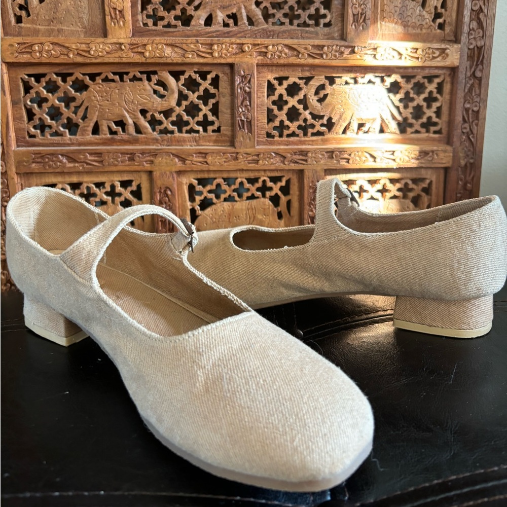Small Lot Co 10.5/11 Mary Janes